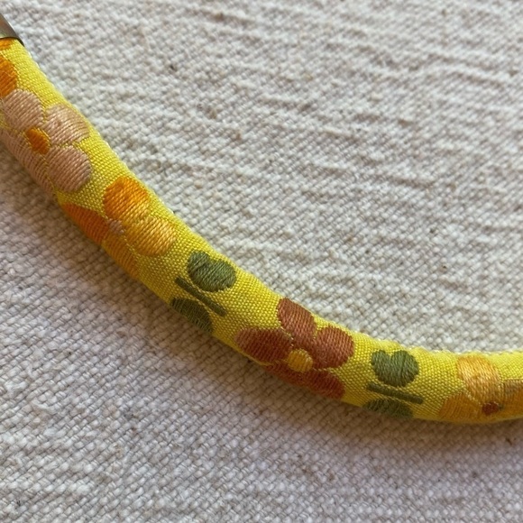 Vintage 90s Cheerful Yellow Embroidered Necklace - Picture 3 of 12